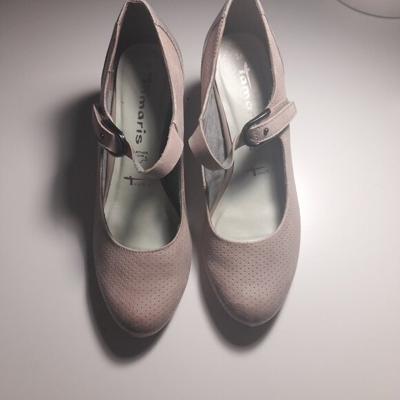 *BOGO FREE* Tamaris Women’s Size 38 Mary Jane Heels – Beige & Grey - Picture 1 of 5